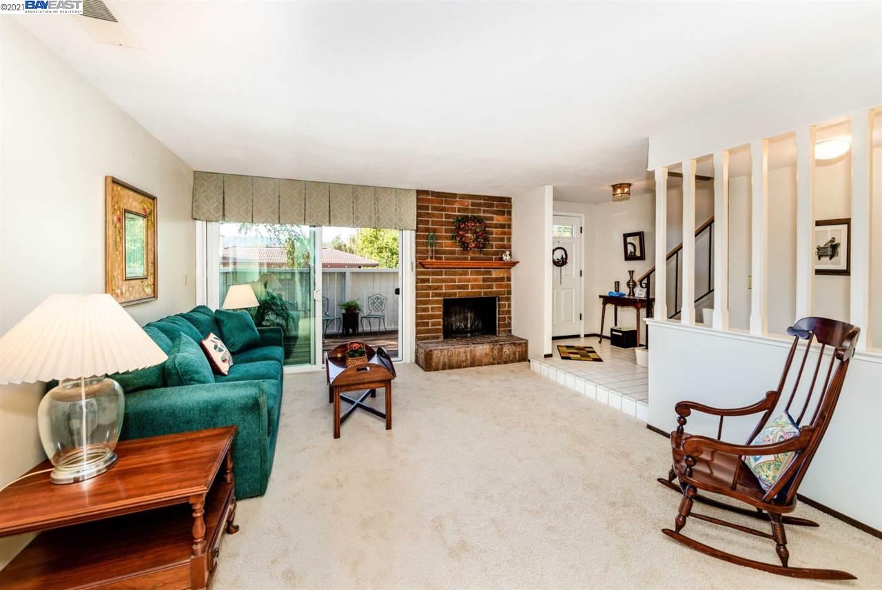 1501 Camino Peral Moraga, CA 94556 - Photo 7 of 17