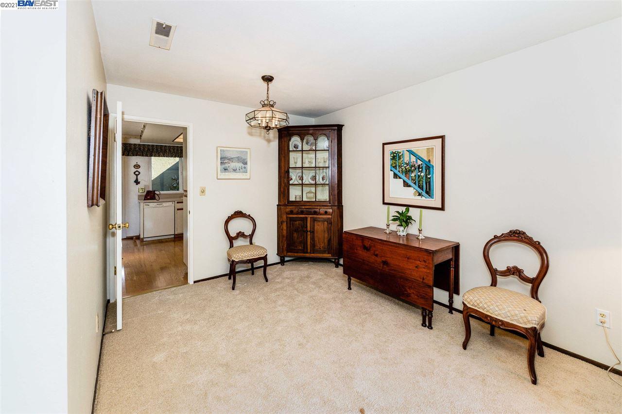 1501 Camino Peral Moraga, CA 94556 - Photo 10 of 17