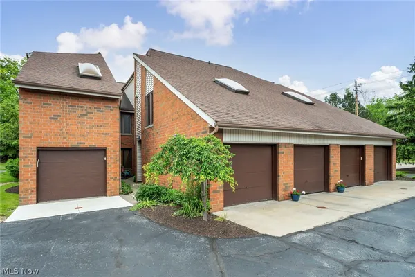 $165,000 | 4705 Mayfield Road, Unit B, Cleveland, OH 44121