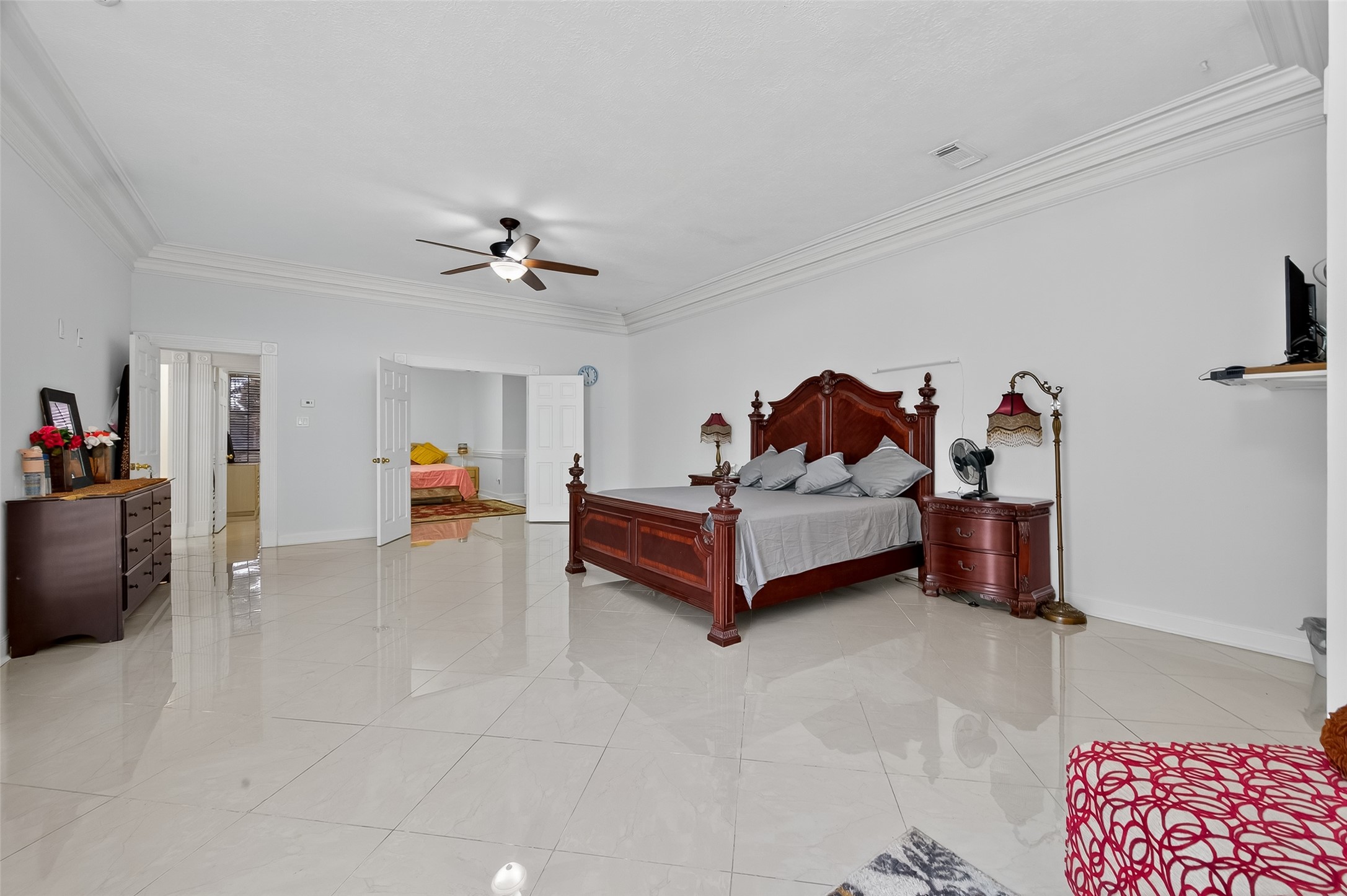 17318 Rothko Lane Spring, TX 77379 - Photo 18 of 46 a living room with furniture and a couch