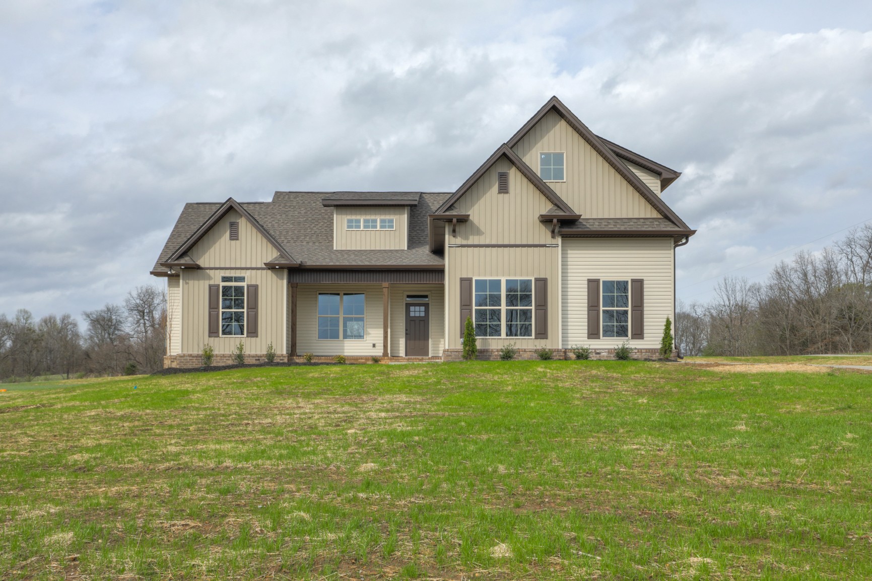 2365 Belotes Ferry Road Lebanon, TN 37087 - Photo 2 of 35 a front view of a house with a yard