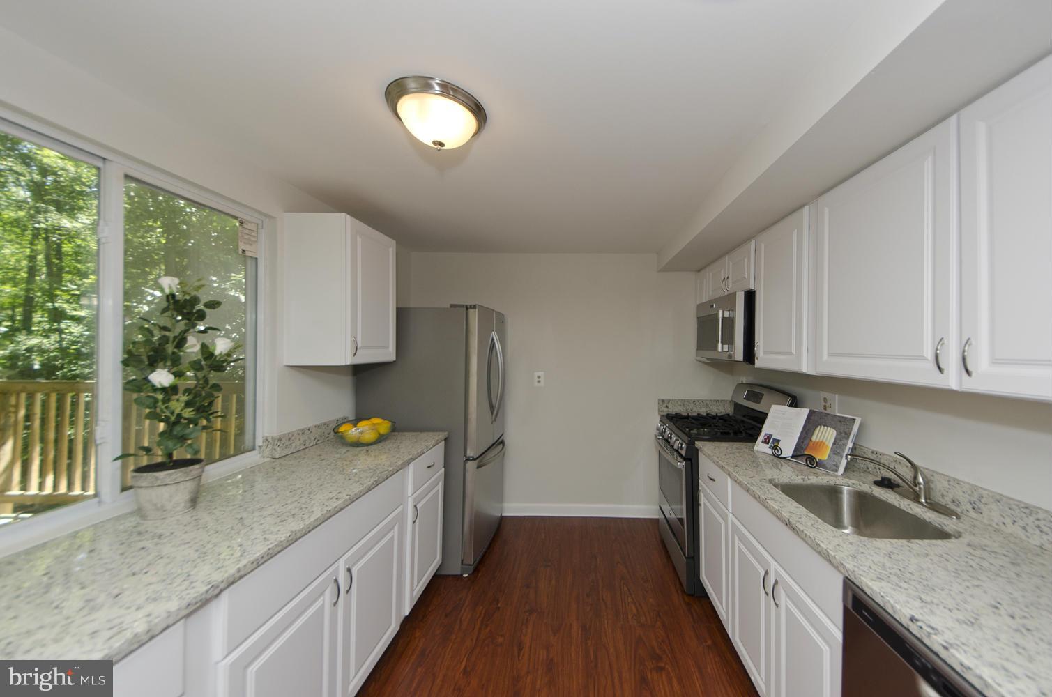 2335 Old Trail Drive Reston, VA 20191 - Photo 11 of 30 Kitchen