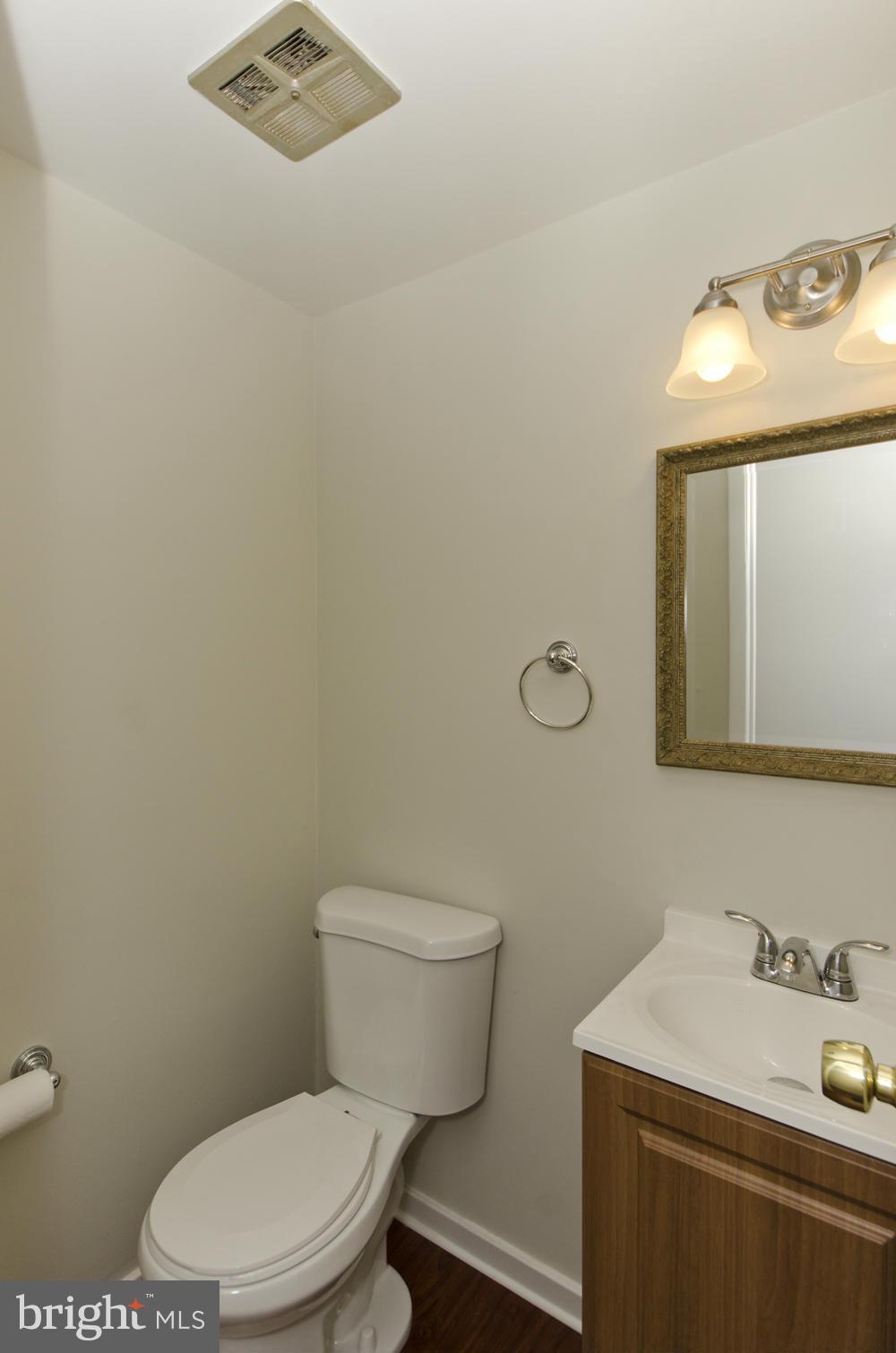 2335 Old Trail Drive Reston, VA 20191 - Photo 14 of 30 Bath