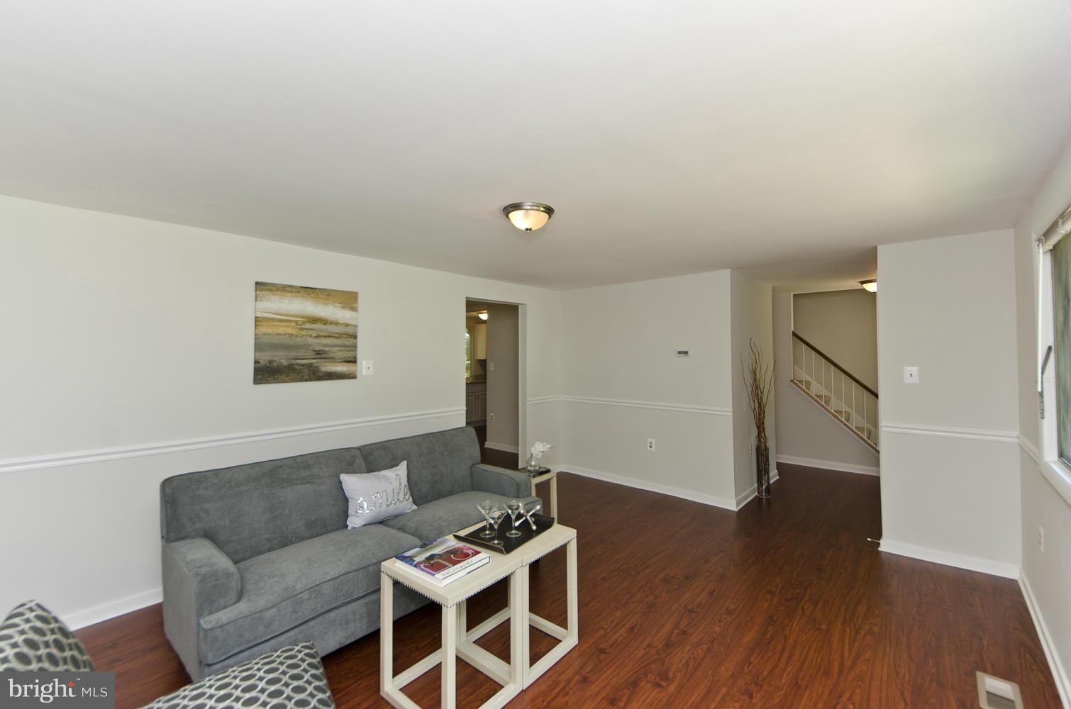 2335 Old Trail Drive Reston, VA 20191 - Photo 4 of 30 Living Room