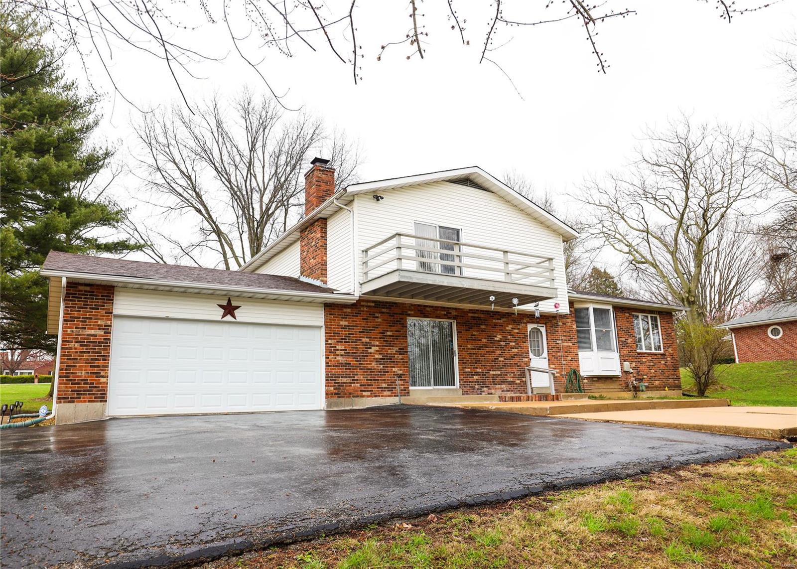 13043 Spanish Pond Road St. Louis, MO 63138 - Photo 2 of 20 Gallery Image 2