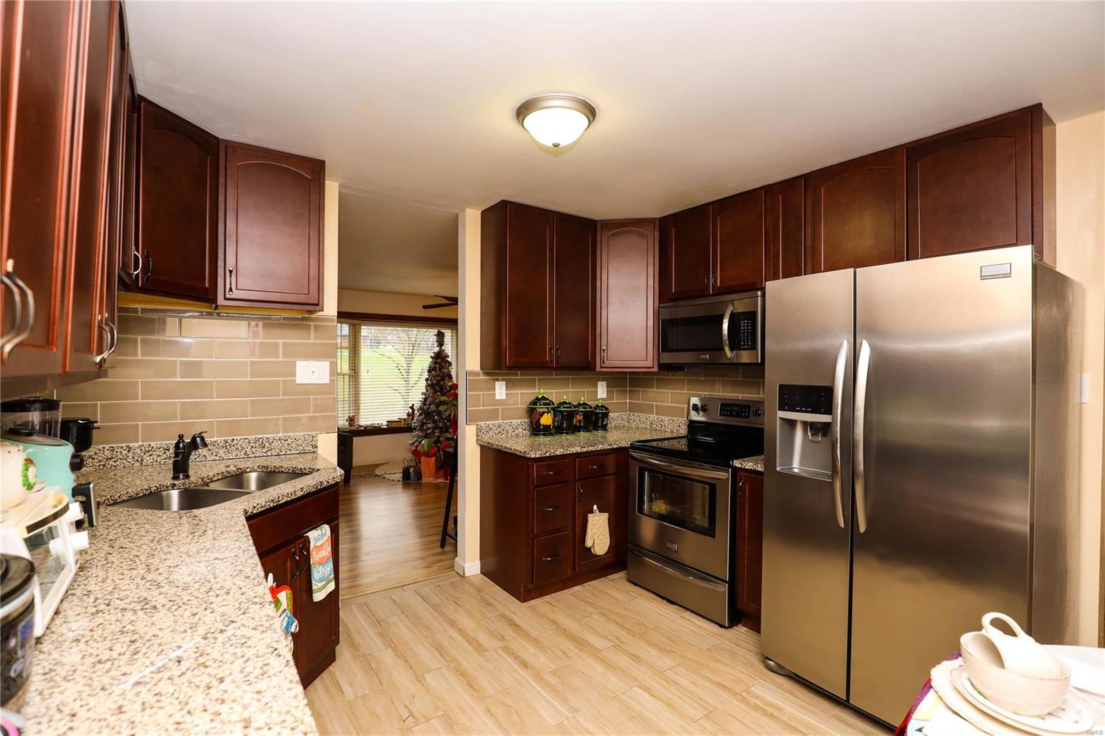 13043 Spanish Pond Road St. Louis, MO 63138 - Photo 6 of 20 Gallery Image 6