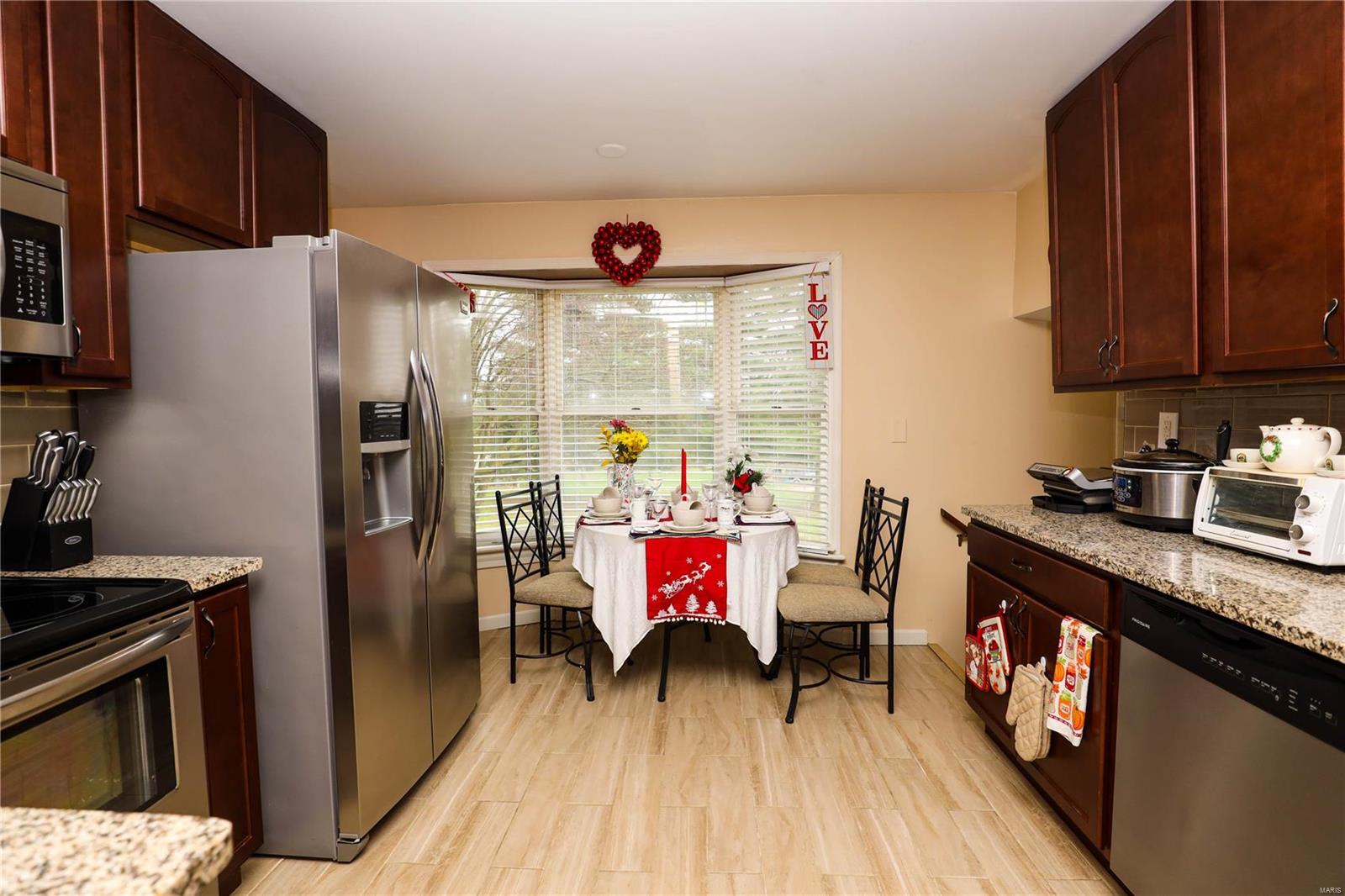 13043 Spanish Pond Road St. Louis, MO 63138 - Photo 7 of 20 Gallery Image 7