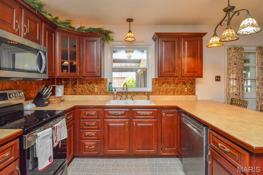 270 Charles Street Red Bud, IL 62278 - Photo 16 of 46