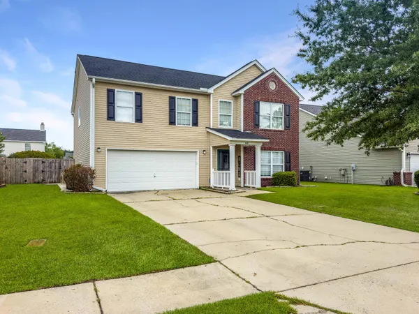 $390,000 | 408 Dovetail Circle, Summerville, SC 29483