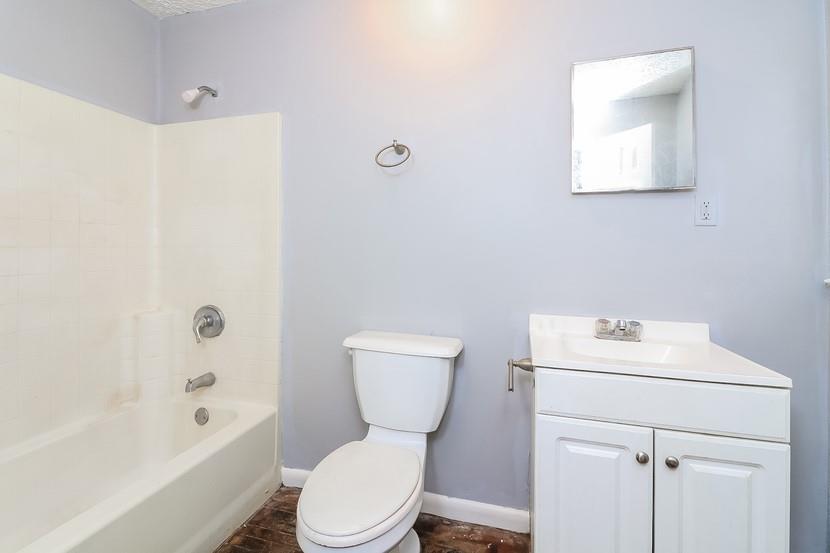 491 Bolton Road Northwest Atlanta, GA 30331 - Photo 5 of 8