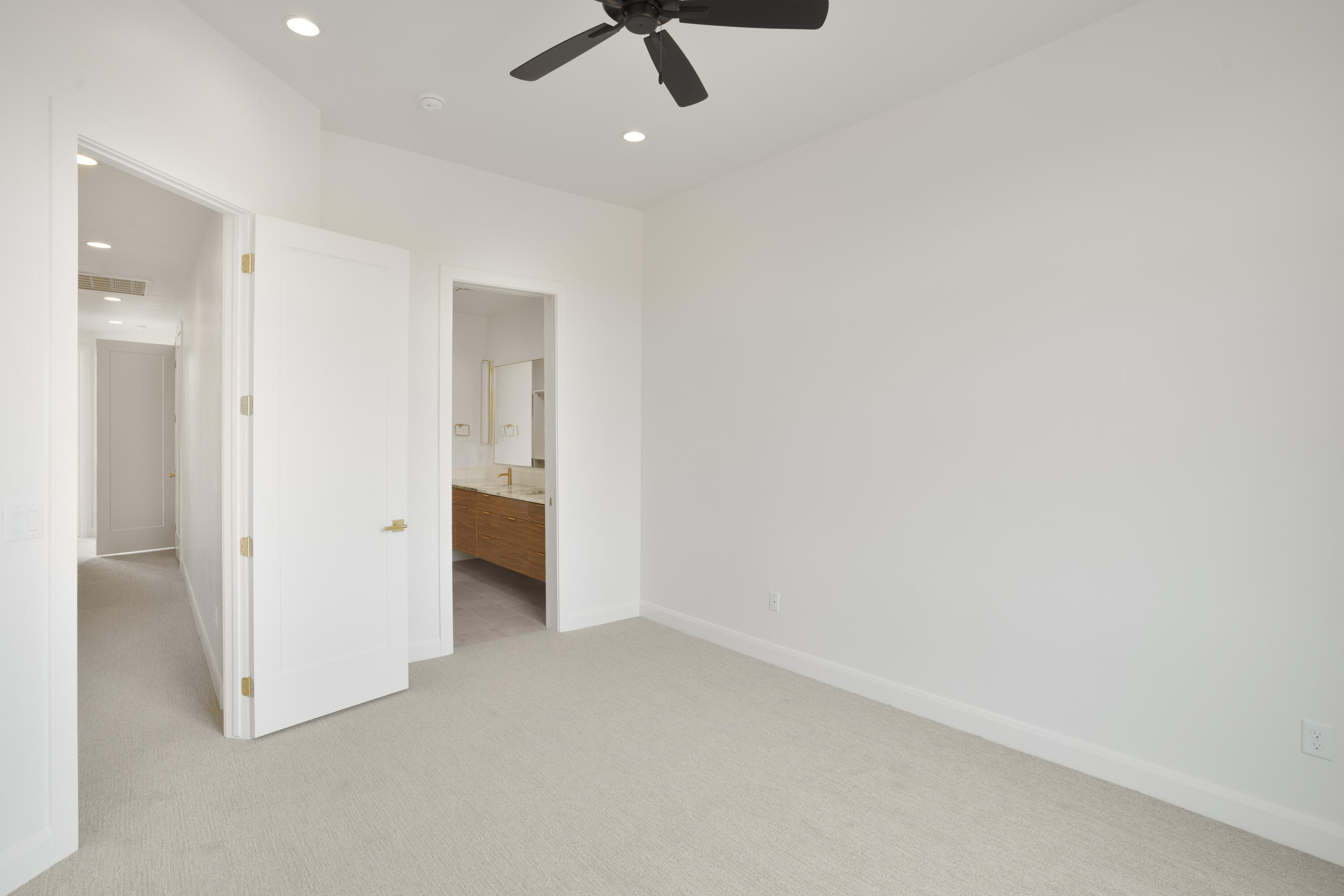 990 Manen Street Washington, UT 84780 - Photo 18 of 38 DSC01481