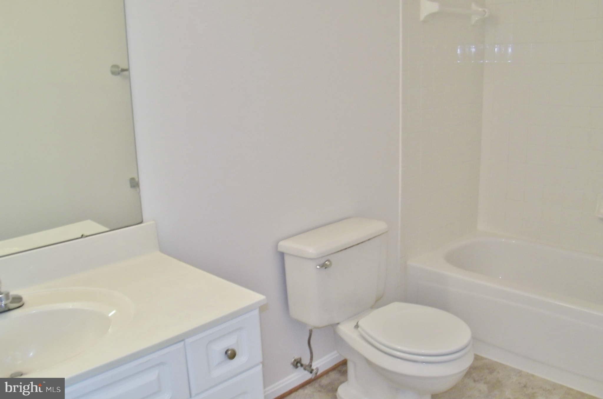12902 Churchill Ridge Circle, Unit 28 Germantown, MD 20874 - Photo 13 of 16 Bath (Master)