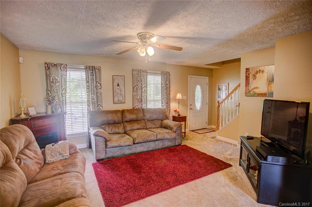 11 Wilson Ridge Road Candler, NC 28715 - Photo 3 of 13 Gallery Image 3