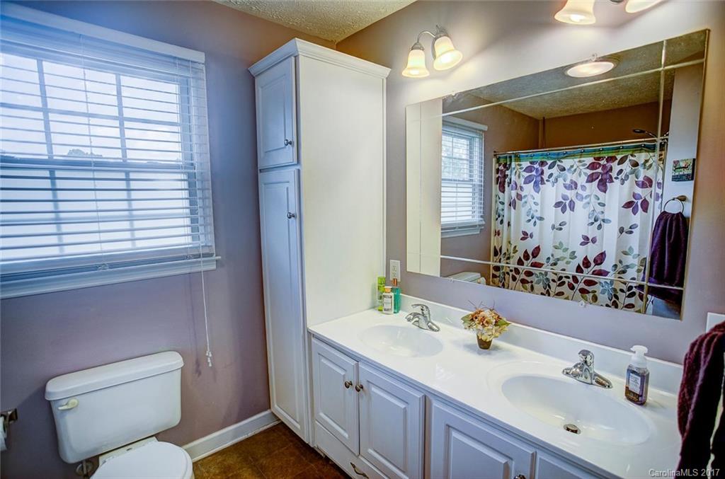 11 Wilson Ridge Road Candler, NC 28715 - Photo 7 of 13 Gallery Image 7