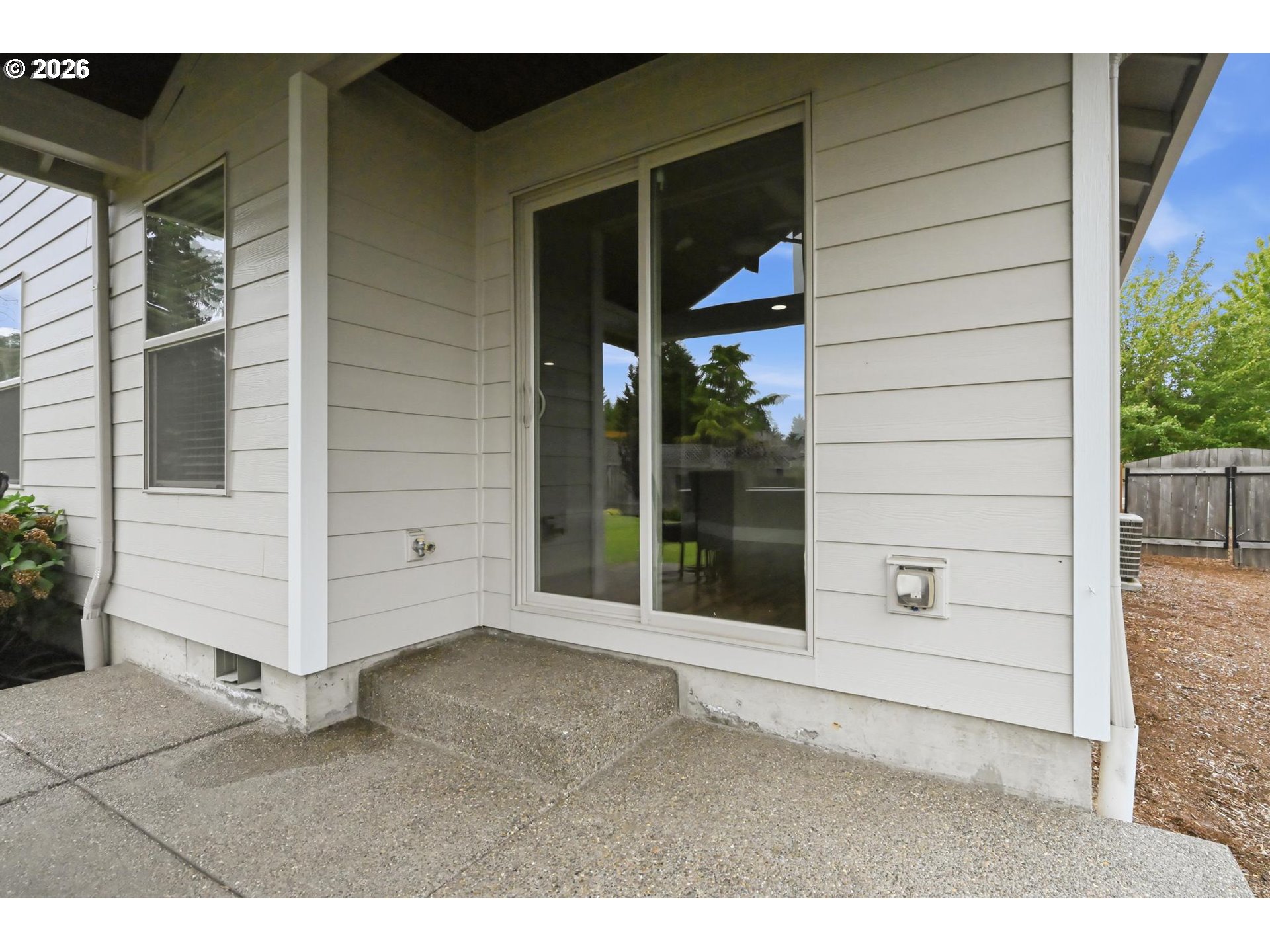 1075 Sage Street Silverton, OR 97381 - Photo 38 of 46 a view of outdoor space