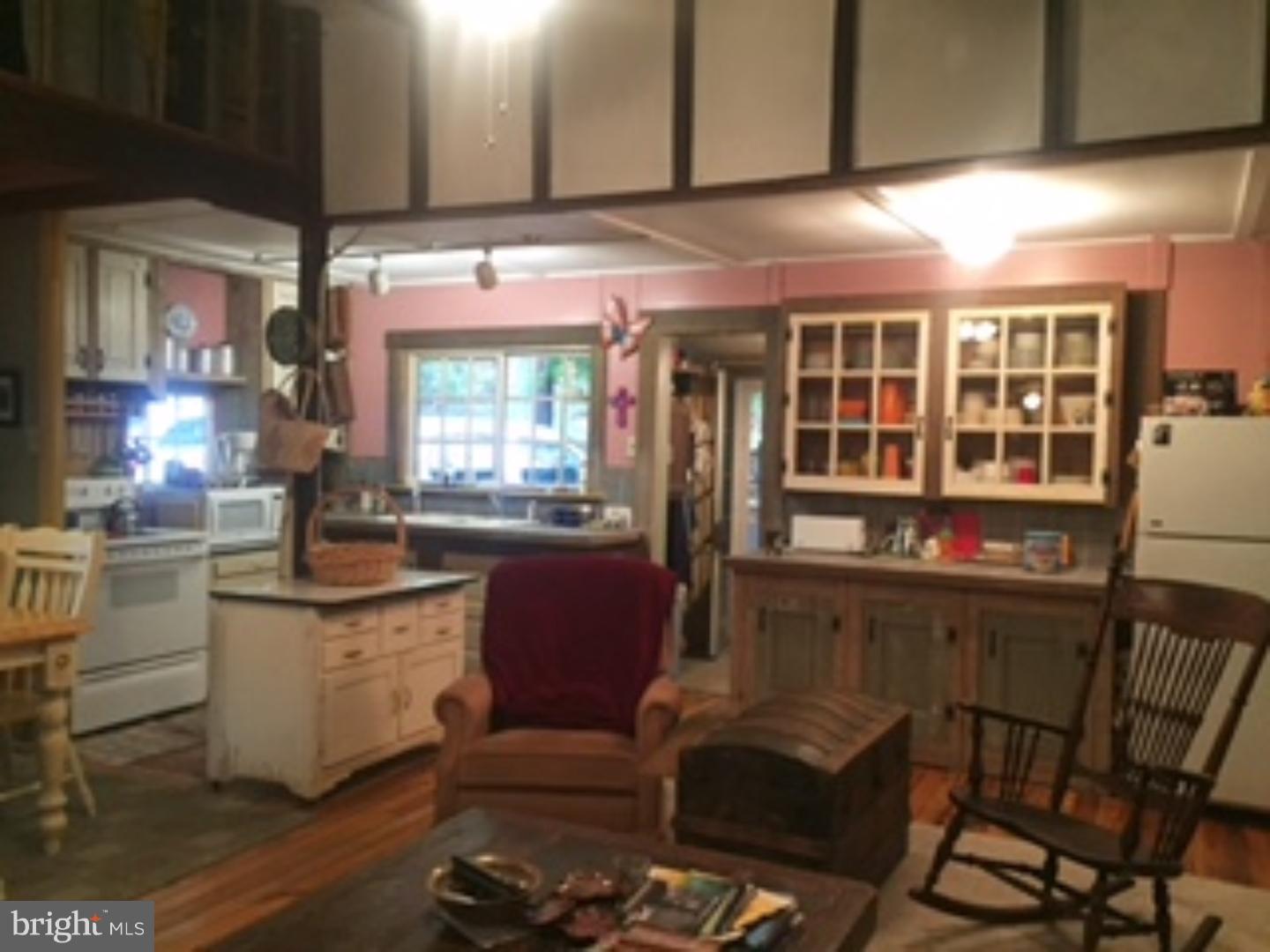 23 Mannerchor Road Temple, PA 19560 - Photo 7 of 22 Kitchen