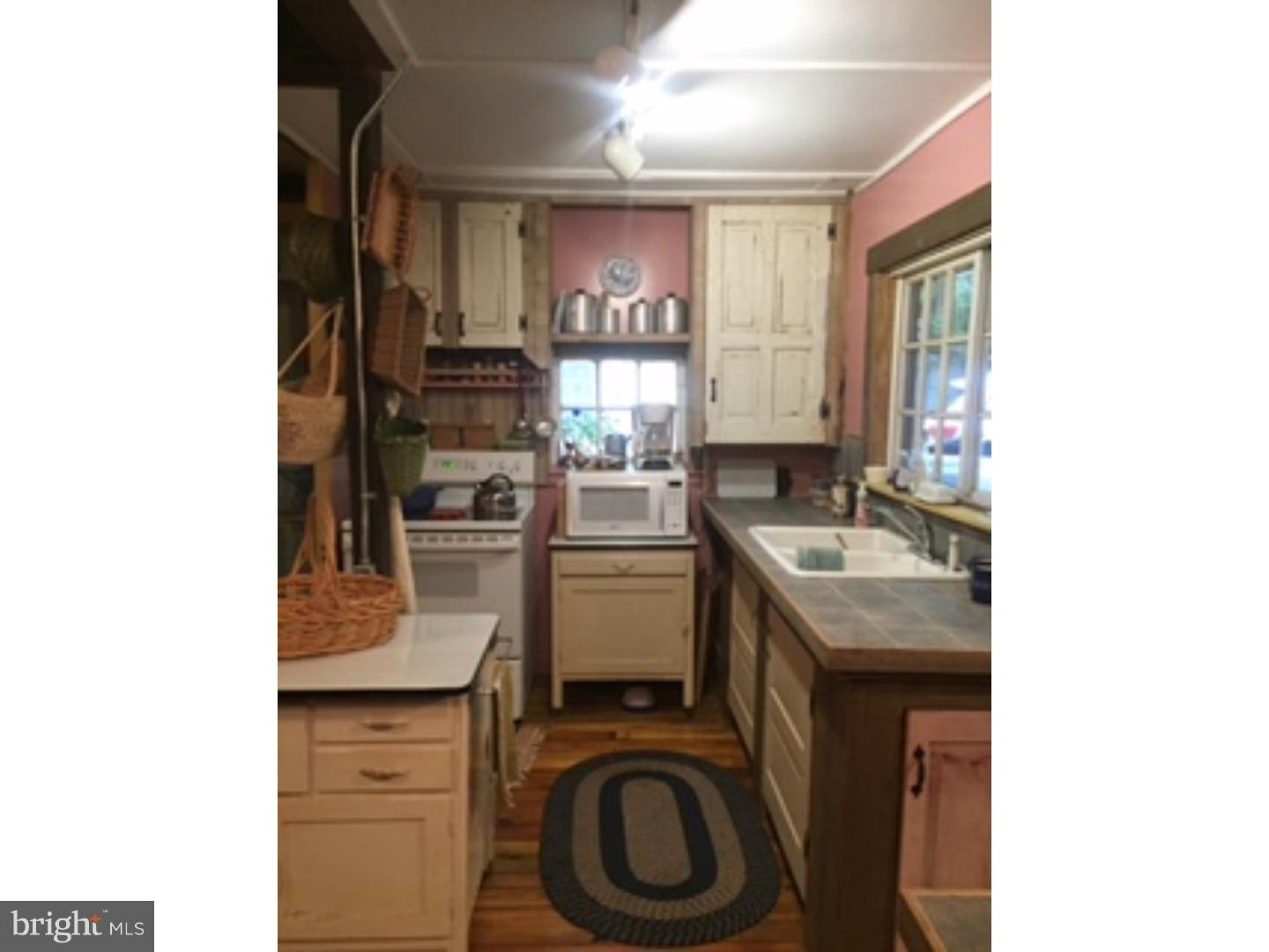 23 Mannerchor Road Temple, PA 19560 - Photo 9 of 22 Kitchen