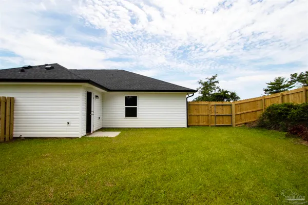 $1,695 | 6910 Sea Turtle Circle, Navarre, FL 32566