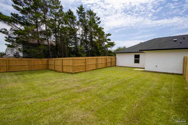 $1,695 | 6910 Sea Turtle Circle, Navarre, FL 32566