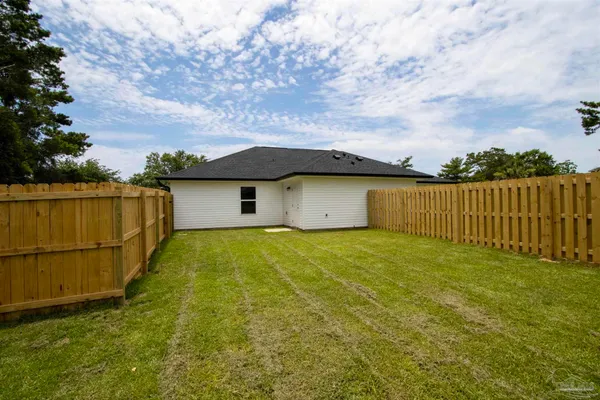 $1,695 | 6910 Sea Turtle Circle, Navarre, FL 32566