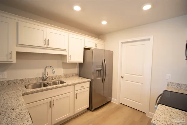 $1,695 | 6910 Sea Turtle Circle, Navarre, FL 32566