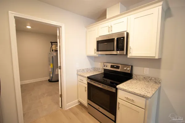 $1,695 | 6910 Sea Turtle Circle, Navarre, FL 32566