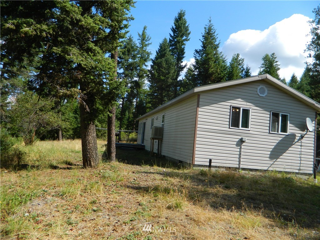 33 Horn Ranch Road Tonasket, WA 98855 - Photo 2 of 15