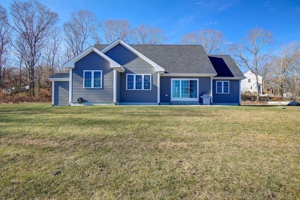 304 Line Road Fall River, MA 02721 - Photo 5 of 42