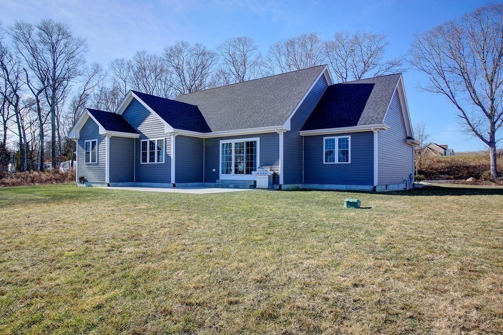 304 Line Road Fall River, MA 02721 - Photo 6 of 42