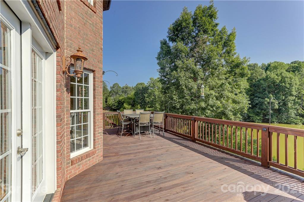 1113 Queen Anne Cove Fort Mill, SC 29708 - Photo 31 of 36 Gallery Image 31
