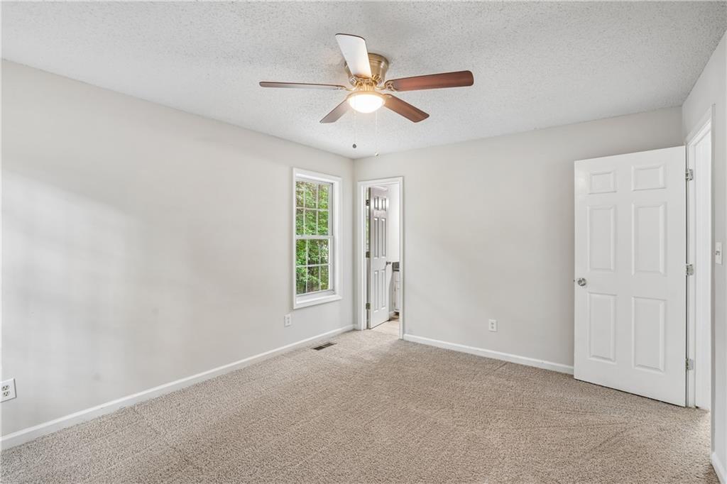 301 Madeline Way Temple, GA 30179 - Photo 4 of 29