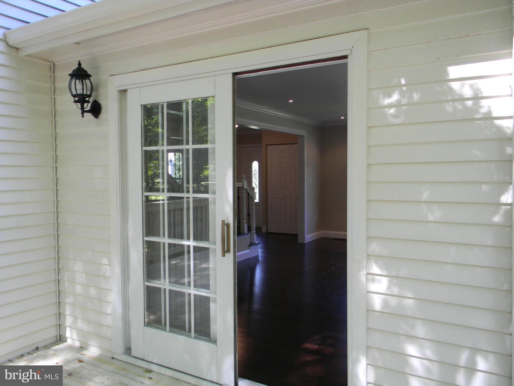 2307 Ballycairne Court Reston, VA 20191 - Photo 26 of 30 Exterior (Rear)