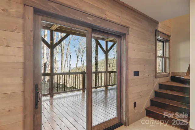 $1,195,000 | 102 Iga Trail, Maggie Valley, NC 28751