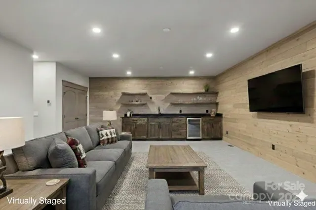 $1,195,000 | 102 Iga Trail, Maggie Valley, NC 28751