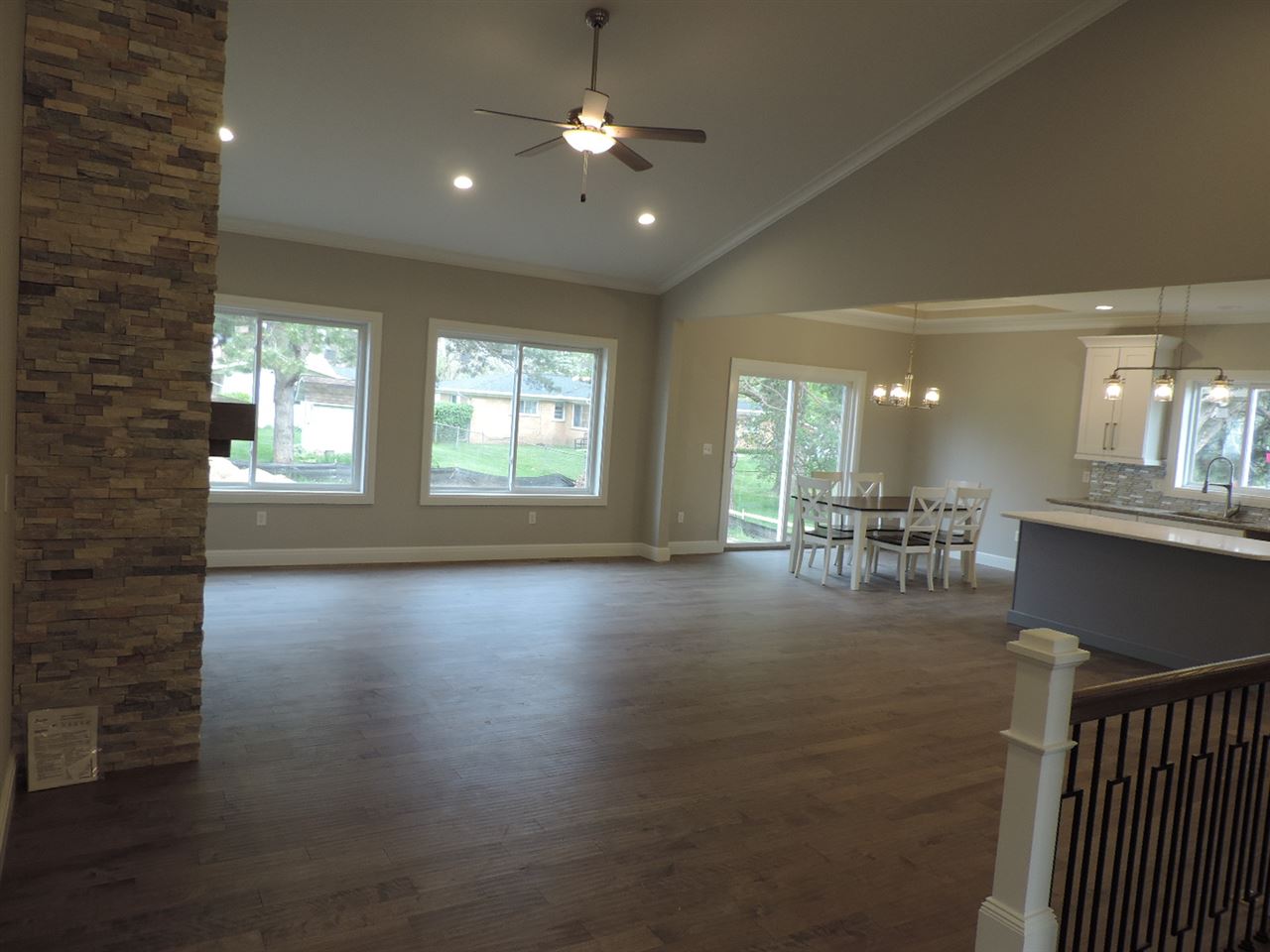 53200 Dequindre Road Utica, MI 48316 - Photo 9 of 56 50011860-8.JPG