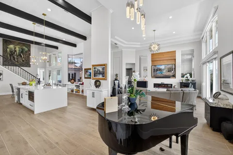 $1,800,000 | 1109 Grand Cay Drive, Palm Beach Gardens, FL 33418