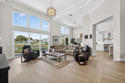 $1,800,000 | 1109 Grand Cay Drive, Palm Beach Gardens, FL 33418