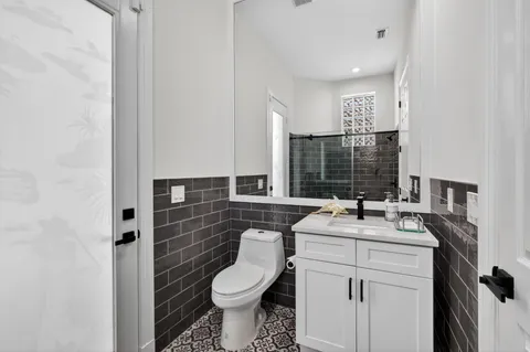 $1,800,000 | 1109 Grand Cay Drive, Palm Beach Gardens, FL 33418