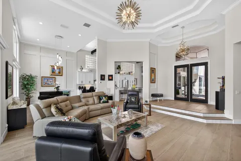 $1,800,000 | 1109 Grand Cay Drive, Palm Beach Gardens, FL 33418