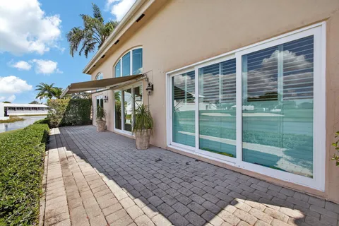 $1,800,000 | 1109 Grand Cay Drive, Palm Beach Gardens, FL 33418