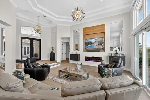 $1,800,000 | 1109 Grand Cay Drive, Palm Beach Gardens, FL 33418