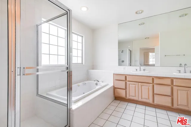 an empty room with window