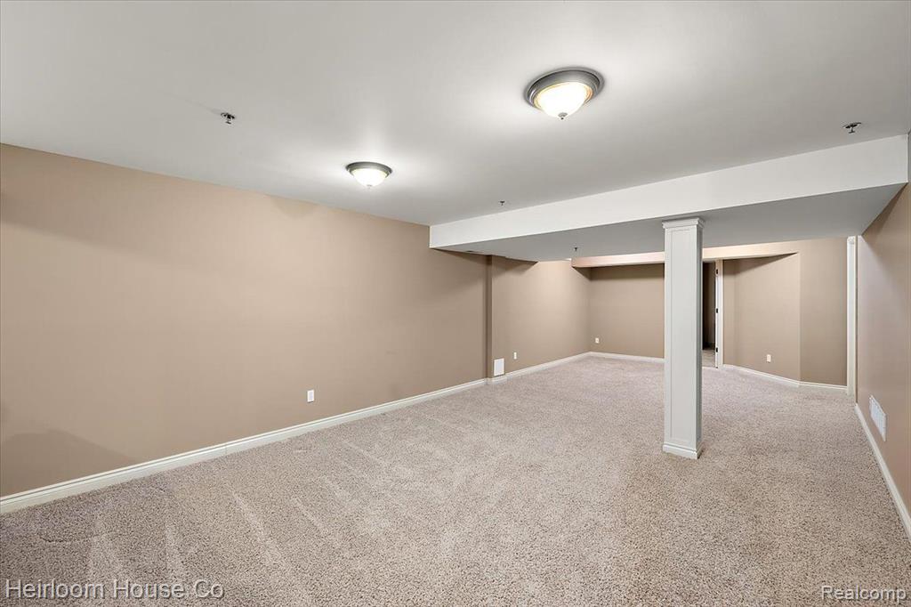 45926 South Stonewood Road Canton, MI 48187 - Photo 47 of 73
