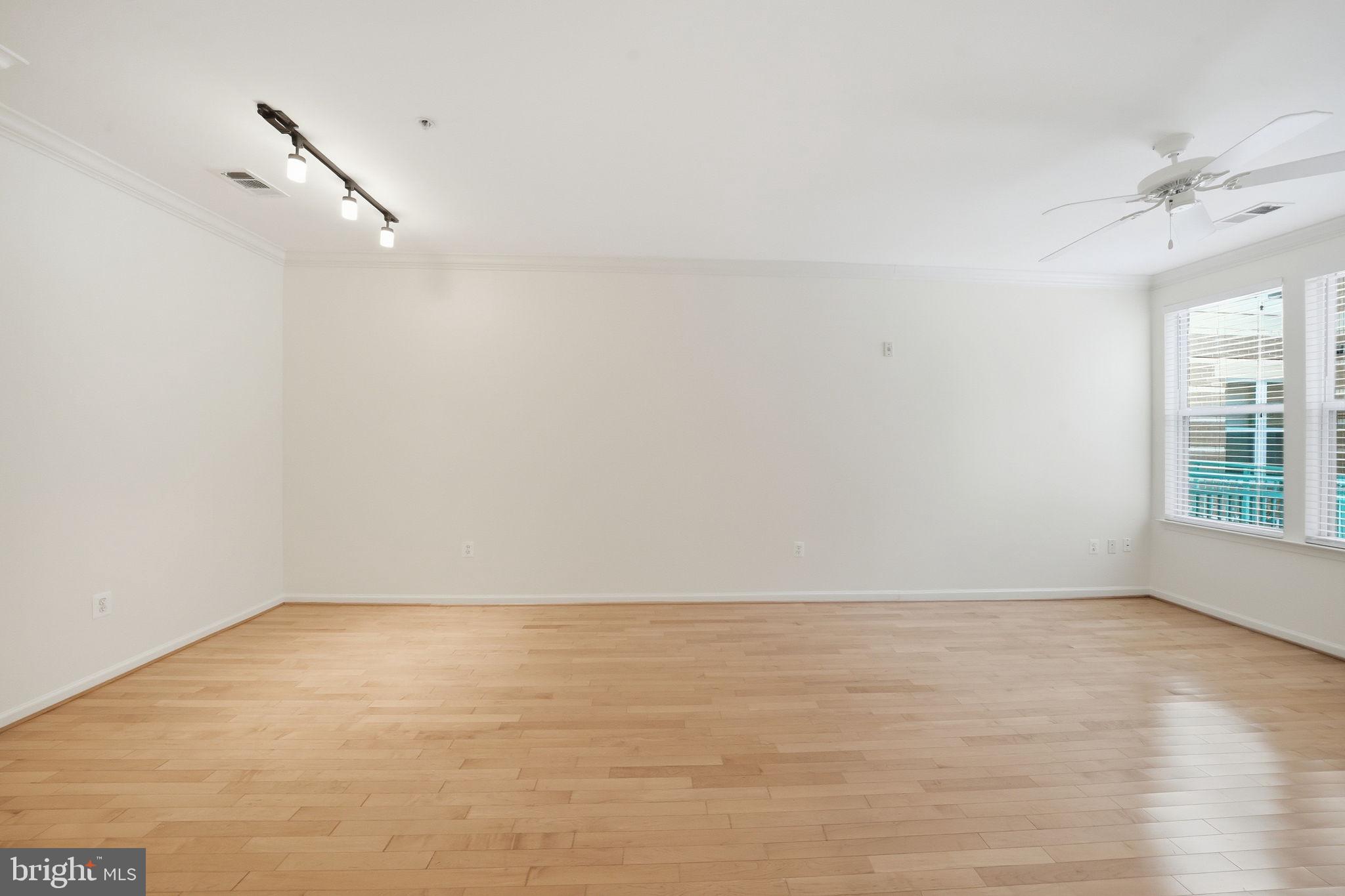 12000 Market Street, Unit 162 Reston, VA 20190 - Photo 6 of 26