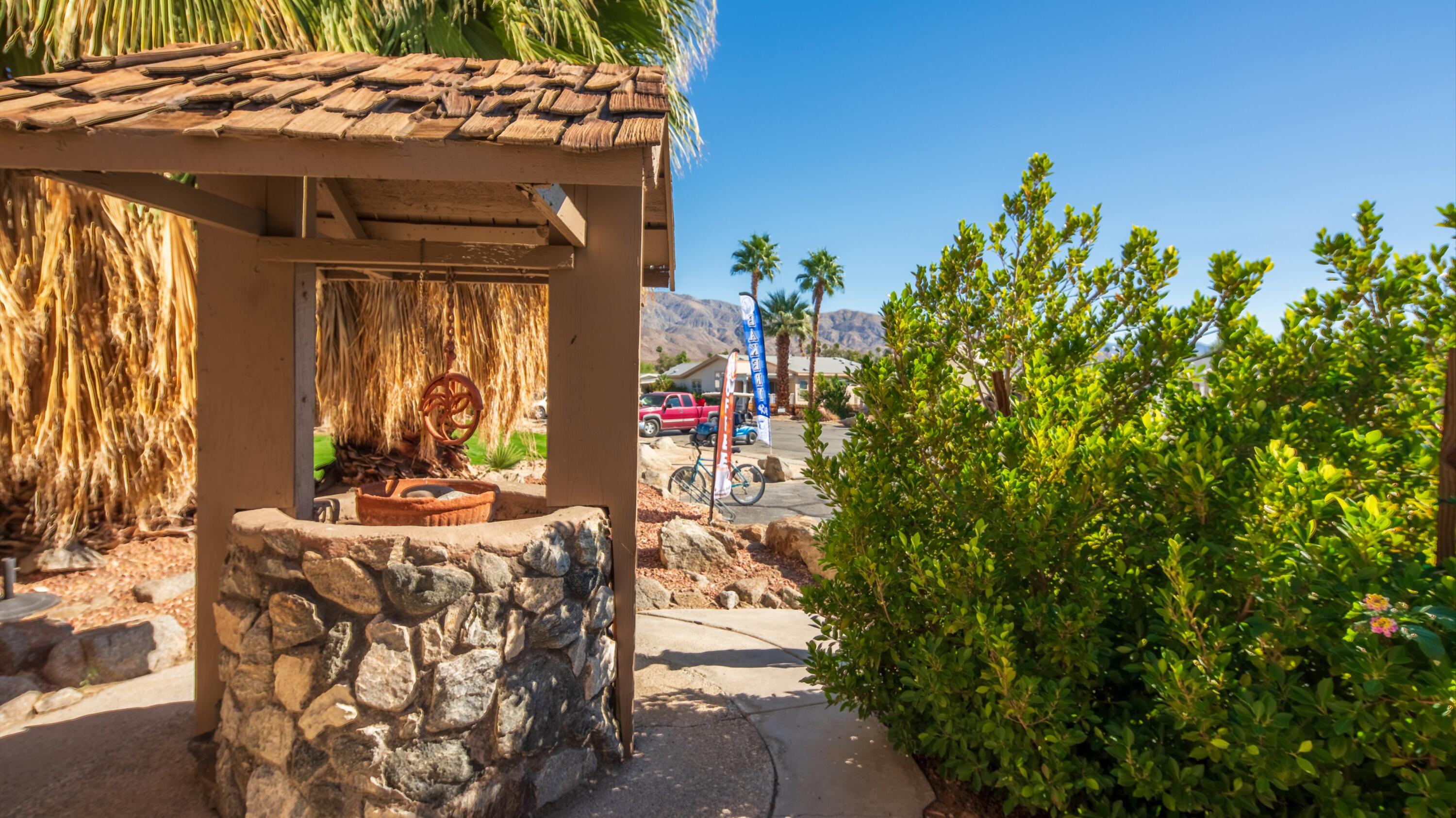 74711 Dillon Road, Unit 392 Desert Hot Springs, CA 92241 - Photo 36 of 46 a front view of a house