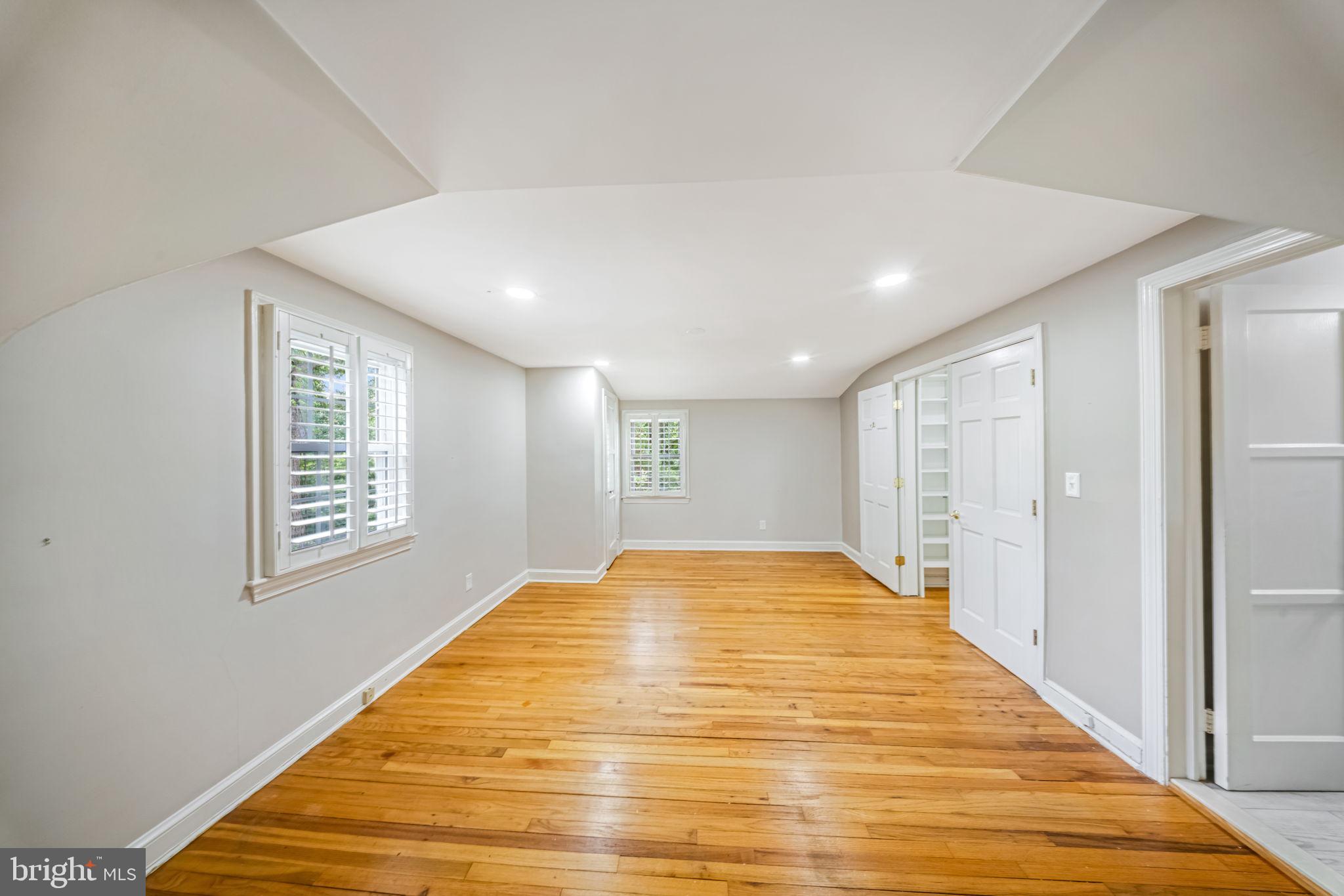 9920 Capitol View Avenue Silver Spring, MD 20910 - Photo 27 of 45