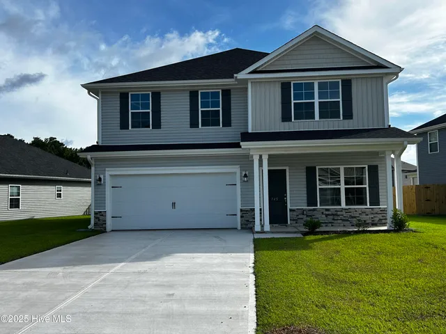 $406,900 | 745 Greenwich Place, Richlands, NC 28574