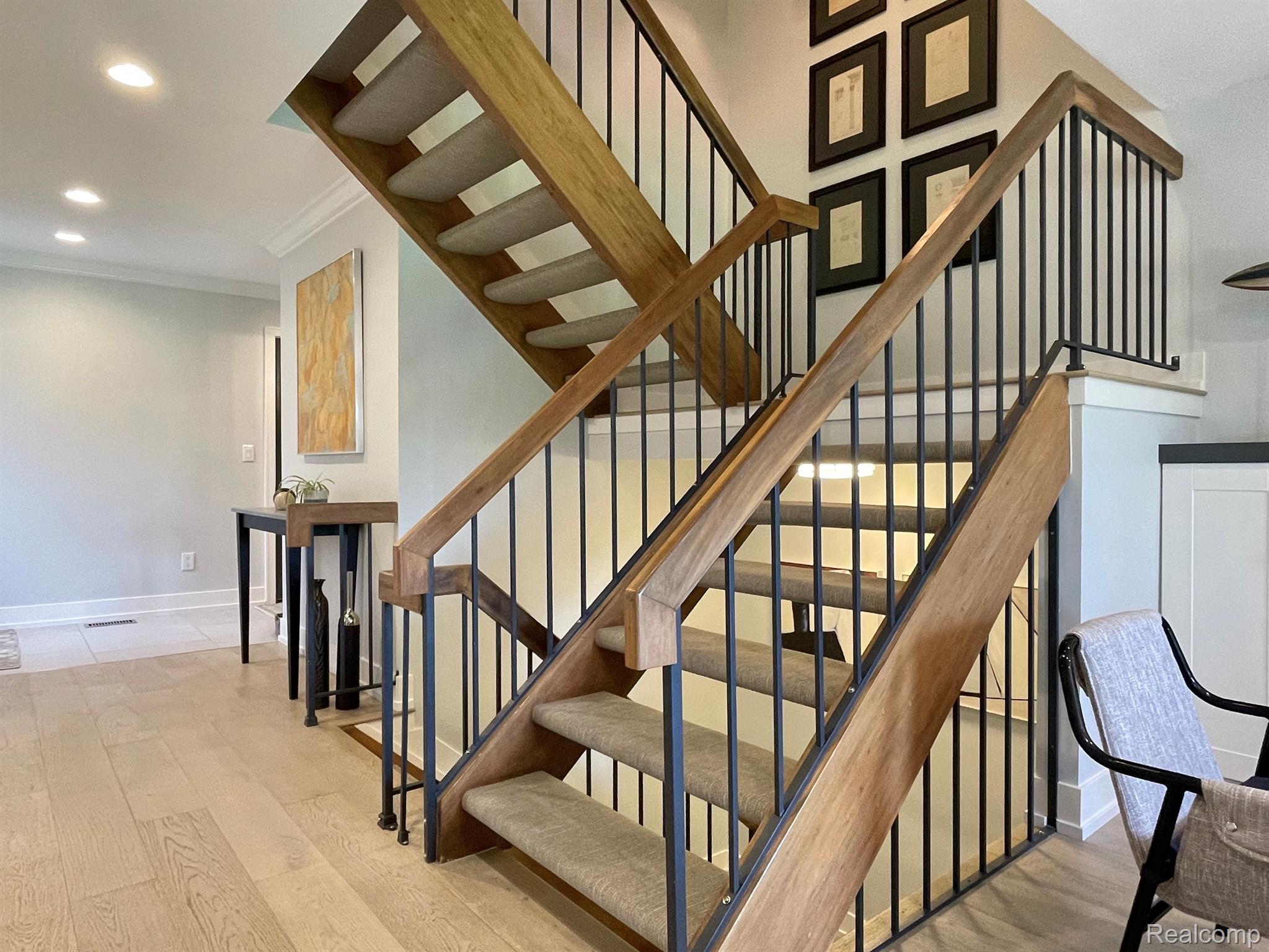 876 GreenView Court Rochester, MI 48307 - Photo 17 of 40 Open staircase