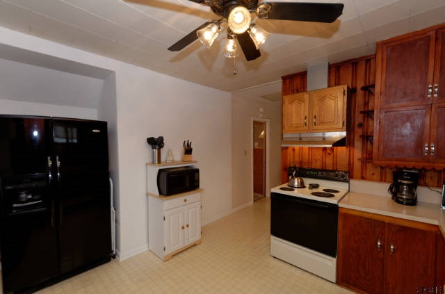 1868 Stuart Street Schenectady, NY 12303 - Photo 6 of 23 Photo 6