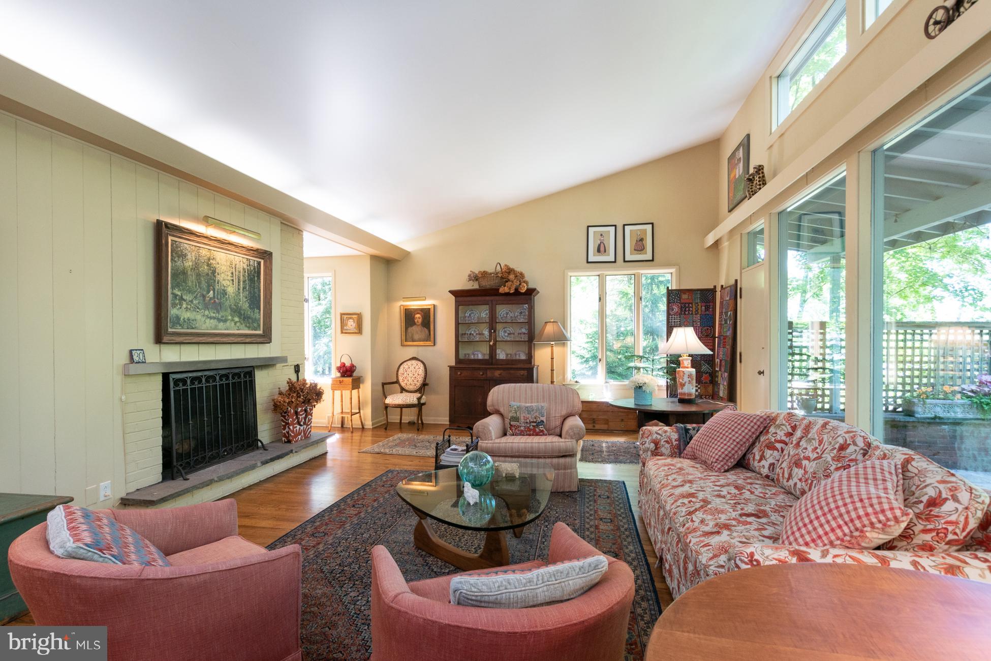 30 Russell Road Princeton, NJ 08540 - Photo 4 of 26 Great room